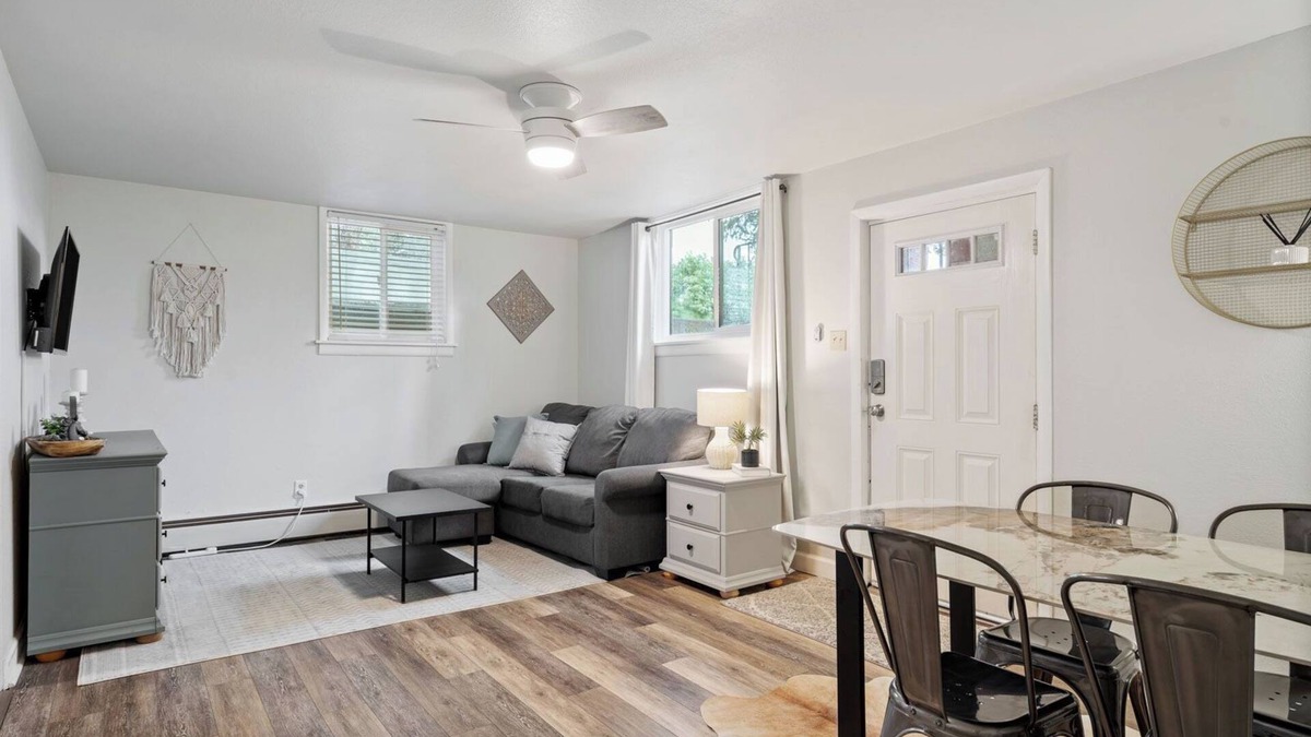 Cheyenne Apartment | NEW! Cozy Carriage Haus - UNIT B - Discount for Monthly Stays