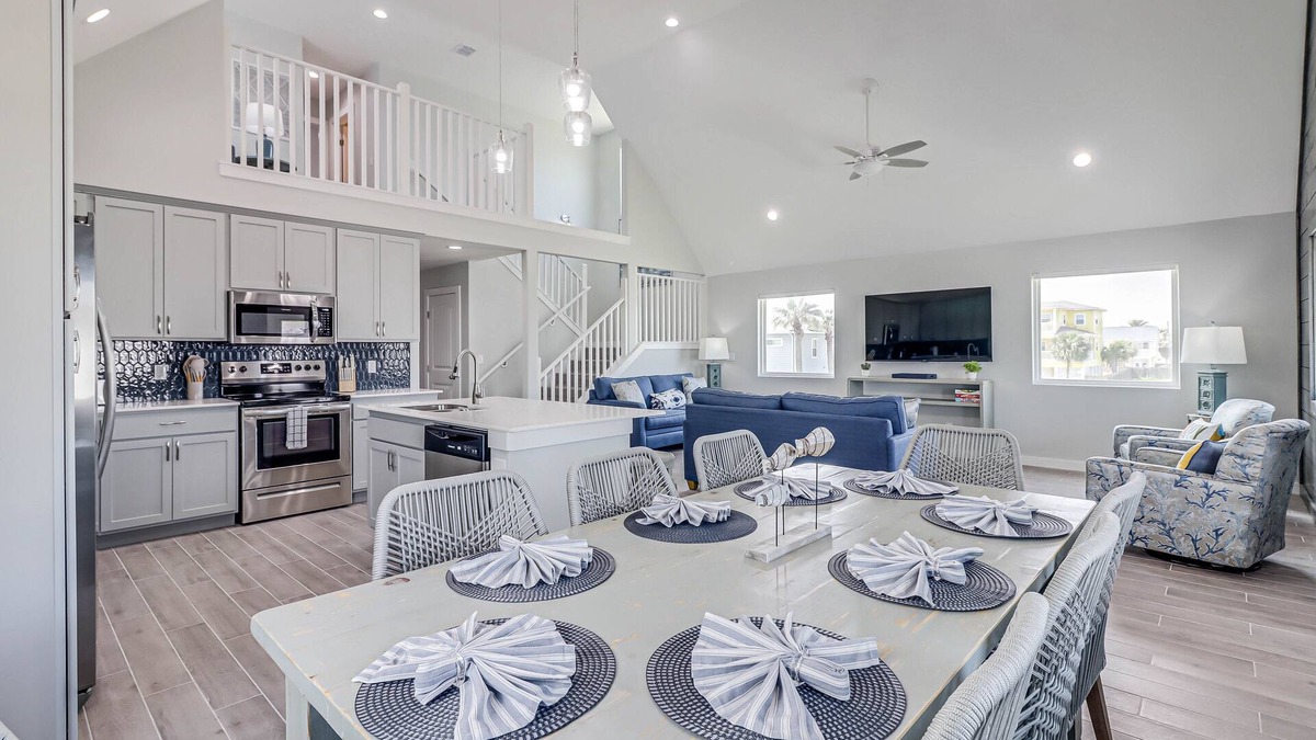 Port Aransas House | New Custom Built 6 BDRM Private Pool Mins To Beach