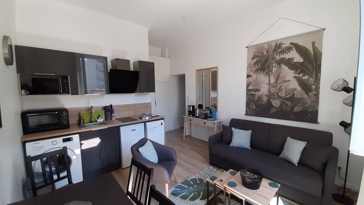 8th Arrondissement Apartment | ⭐ New duplex, quiet and bright - Wi-Fi ⭐