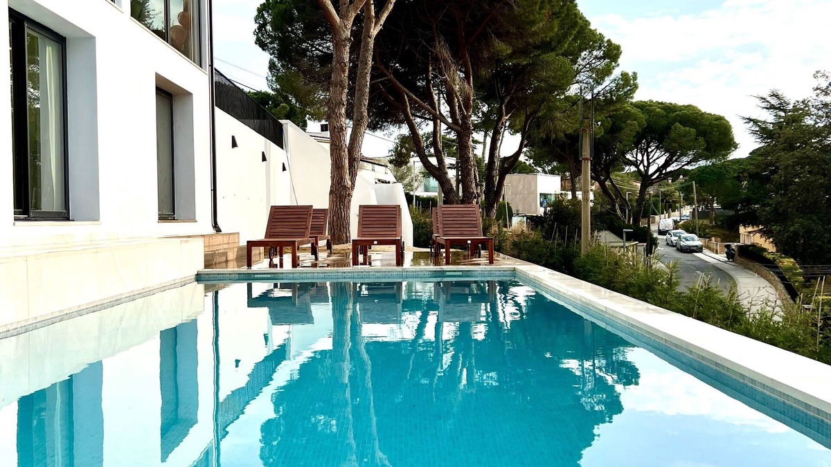 Castell-Platja d'Aro Villa | New Elegant 8 King Bedrooms Villa Panoramic Views