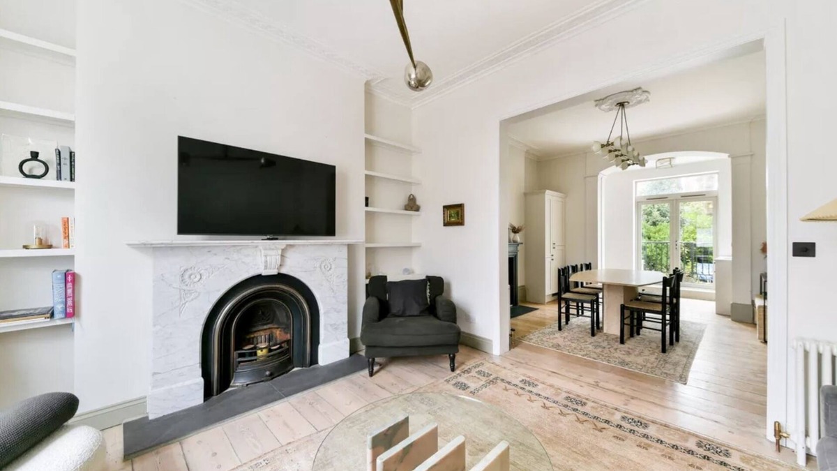 Angel House | NEW! Elegant, Peaceful, Islington Home - Perfect Location close to everything!