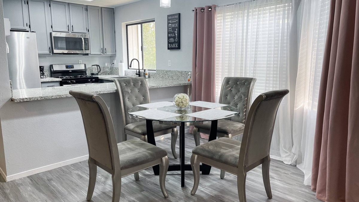 North Highlands House | NEW Entire beautiful 2 bedroom house.