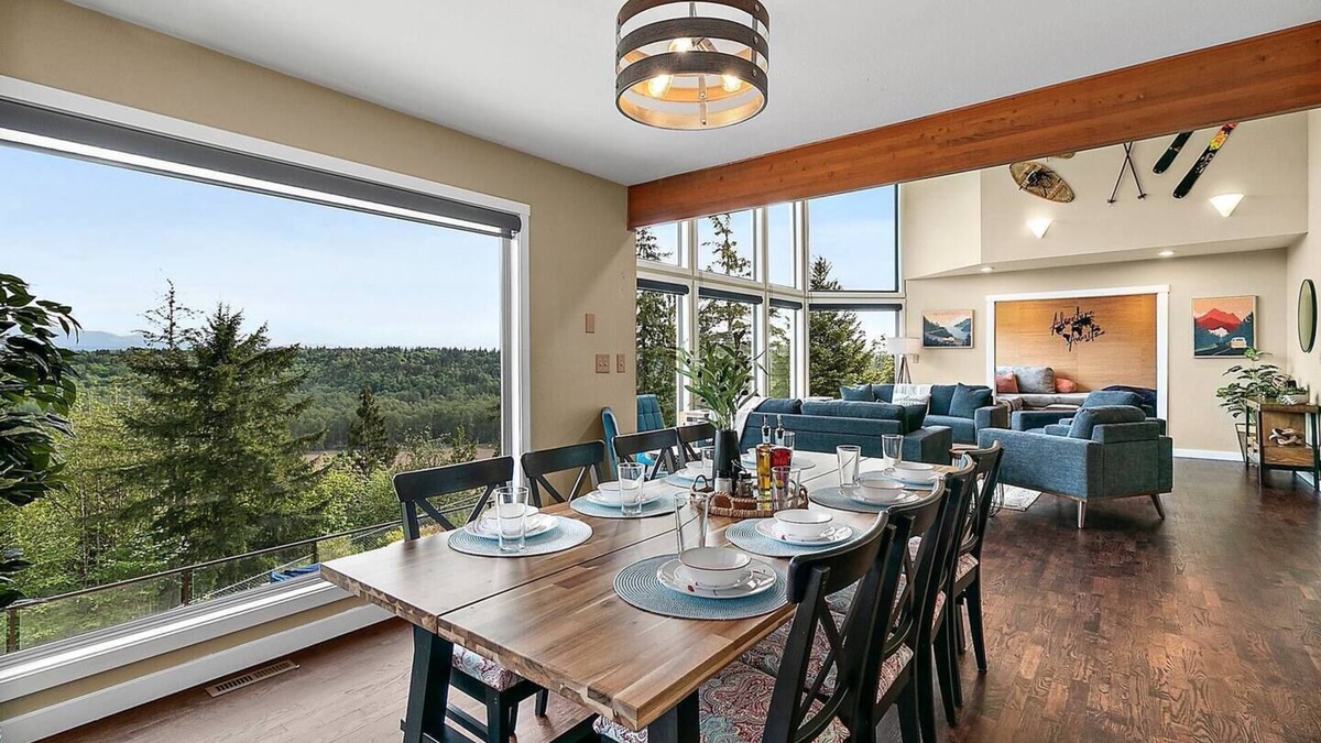 Auburn House | *New* Experience the Wonder - Mt. Rainier Majesty