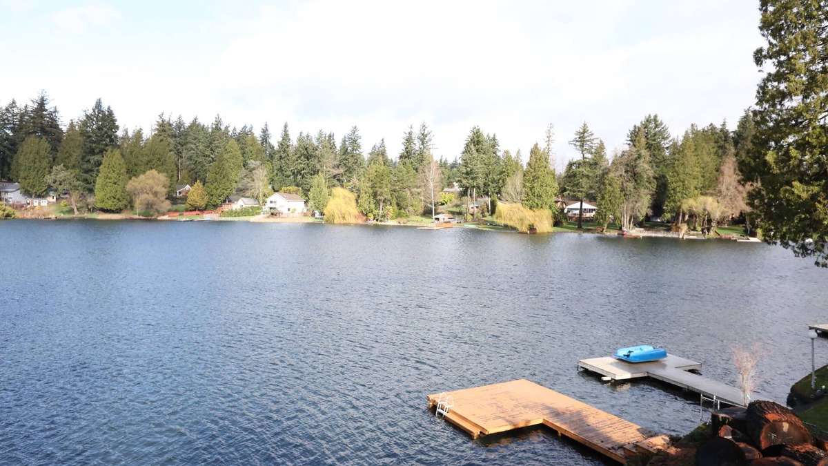 Lakeland North House | "NEW" Family Oasis on Star Lake; Kayaks + Grill + Game room!