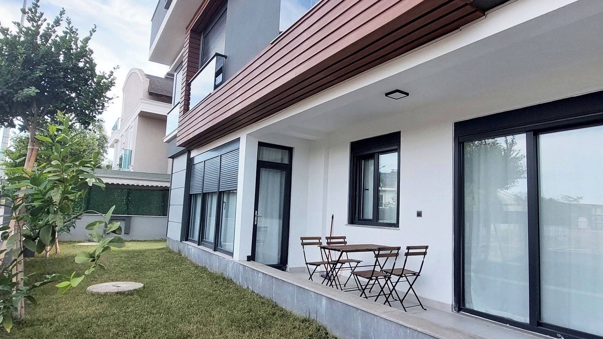 Lara House | New Flat&Large Living Space(1) Close to Lara Beach