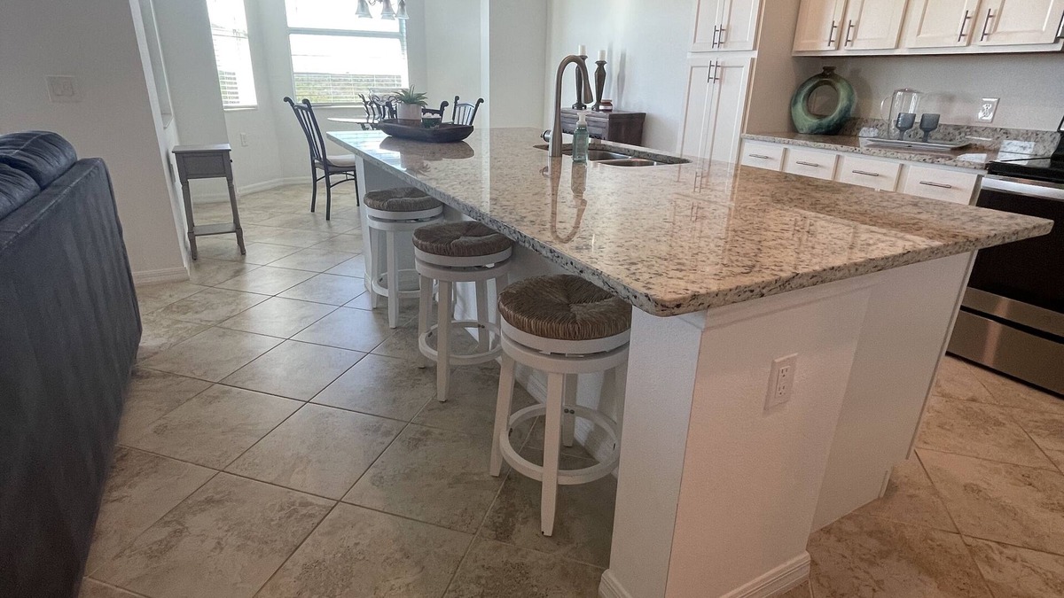 Punta Gorda Condo | NEW Golf and country club.Stunning 2b 2bath, top floor corner unit/water view