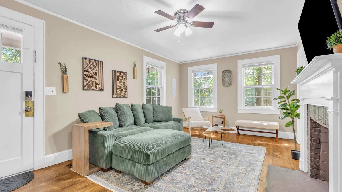 Judson House | NEW! Great for long Stays, 2 miles to Downtown