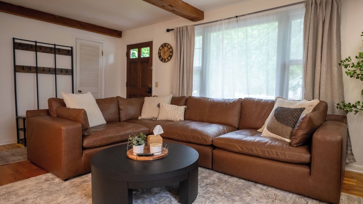 Lawrence House | NEW! Historic Charmer meets Lux Comfort 5BR, 2 BA + 2 Living Areas! Sleeps 10!