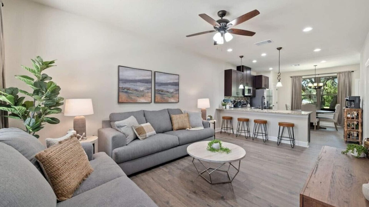Point Venture House | New 'Hogan Haven' Golf Course! Lake! Pool! Gym!