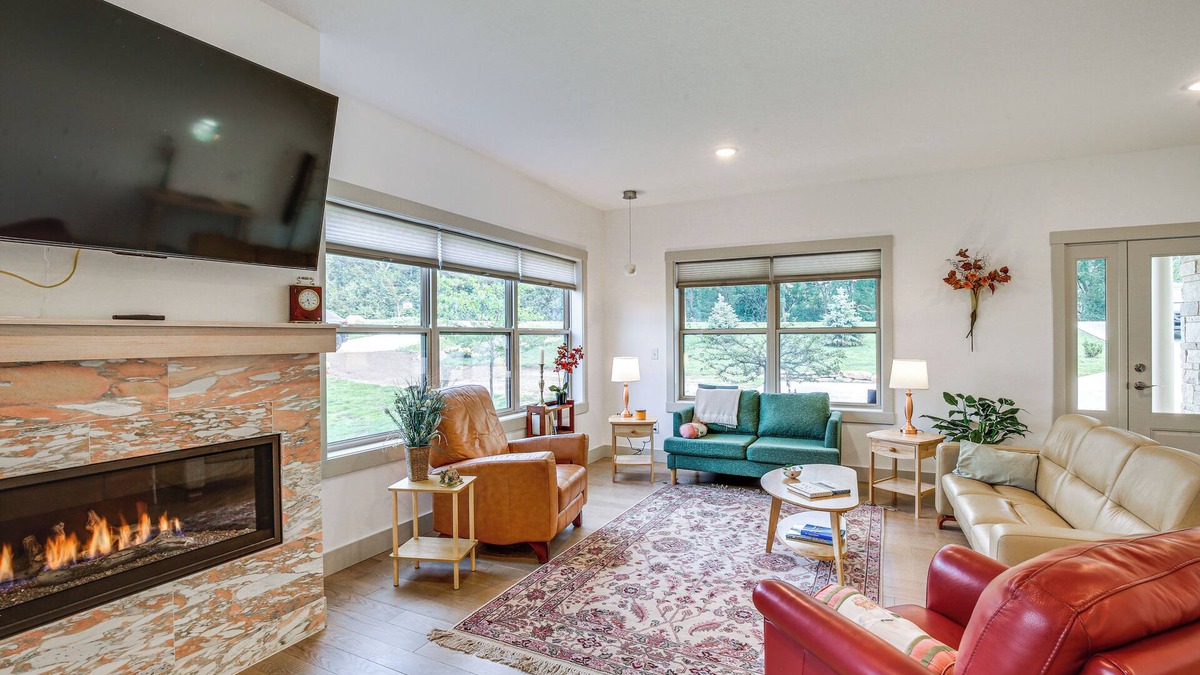 Pine Island House | New Home in Pine Island w/Yard!