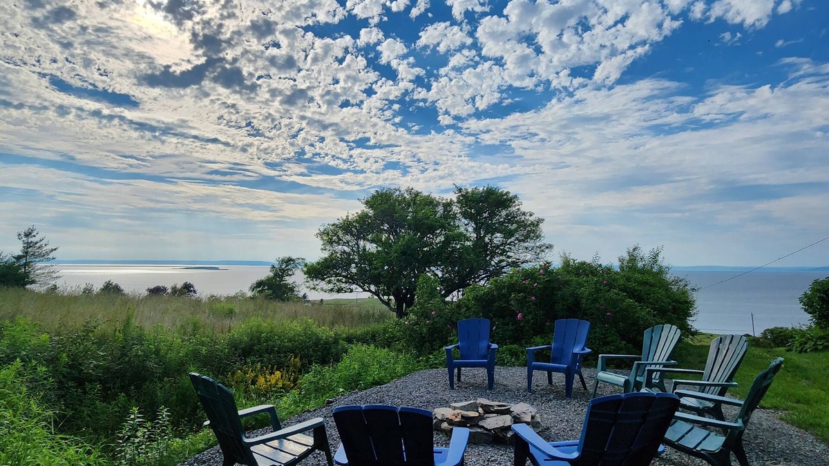 Richmond County House | *NEW* Home On The Hill "Taigh na Bienne"