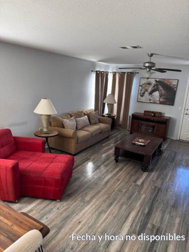 Austin House | New Home with King Bed and 3 Bedrooms Fire-pit Minutes to Cota and Tesla