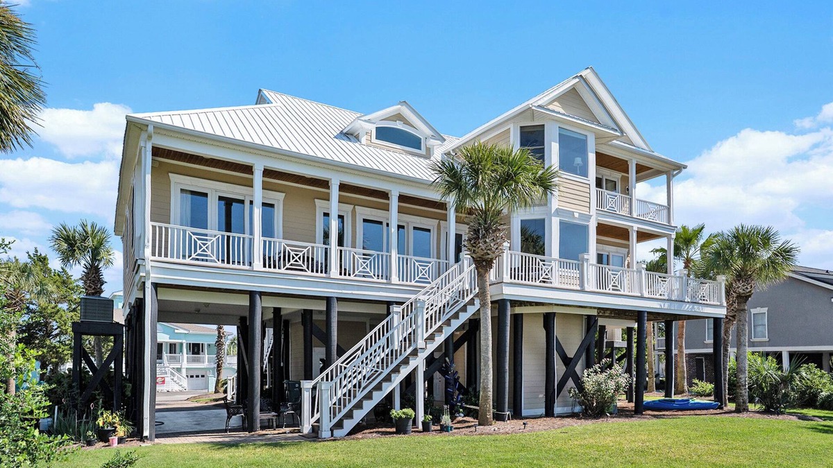 Inlet Harbour House | NEW! Hook Shot: Inletfront Retreat w/Private Dock