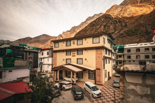 Badrinath Hotel | New Hotel Snow Crest