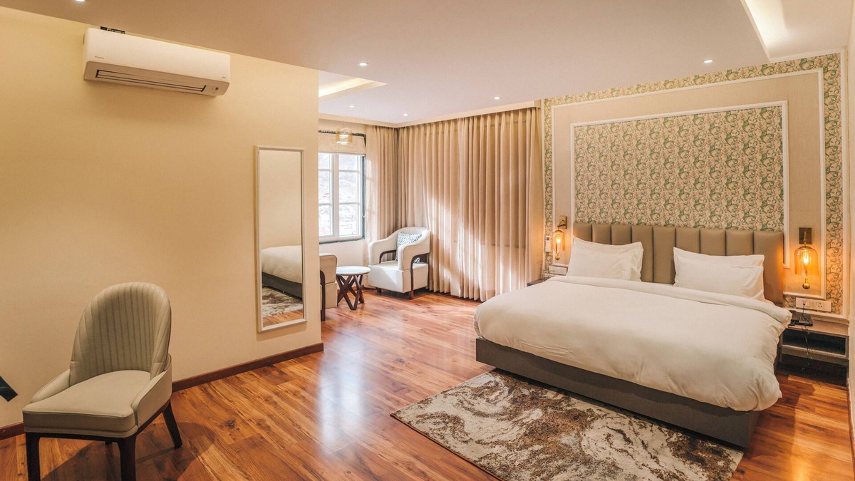 Badrinath Hotel | New Hotel Snow Crest