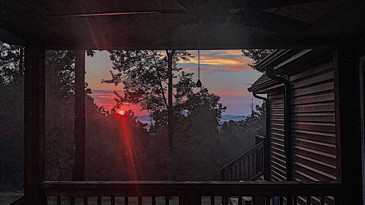 Keslers Cross Lanes House | New House Listing near New River Gorge National Park