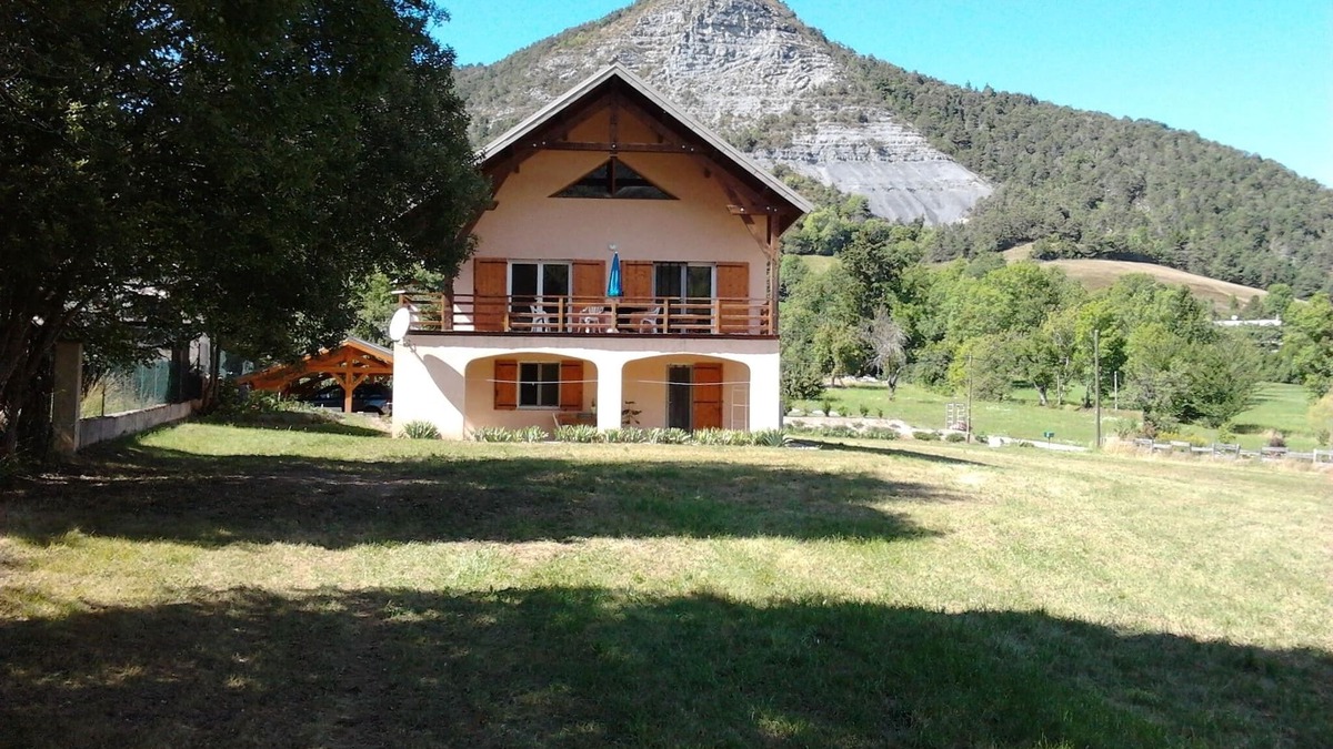 Selonnet House | New house near lake and ski resort
