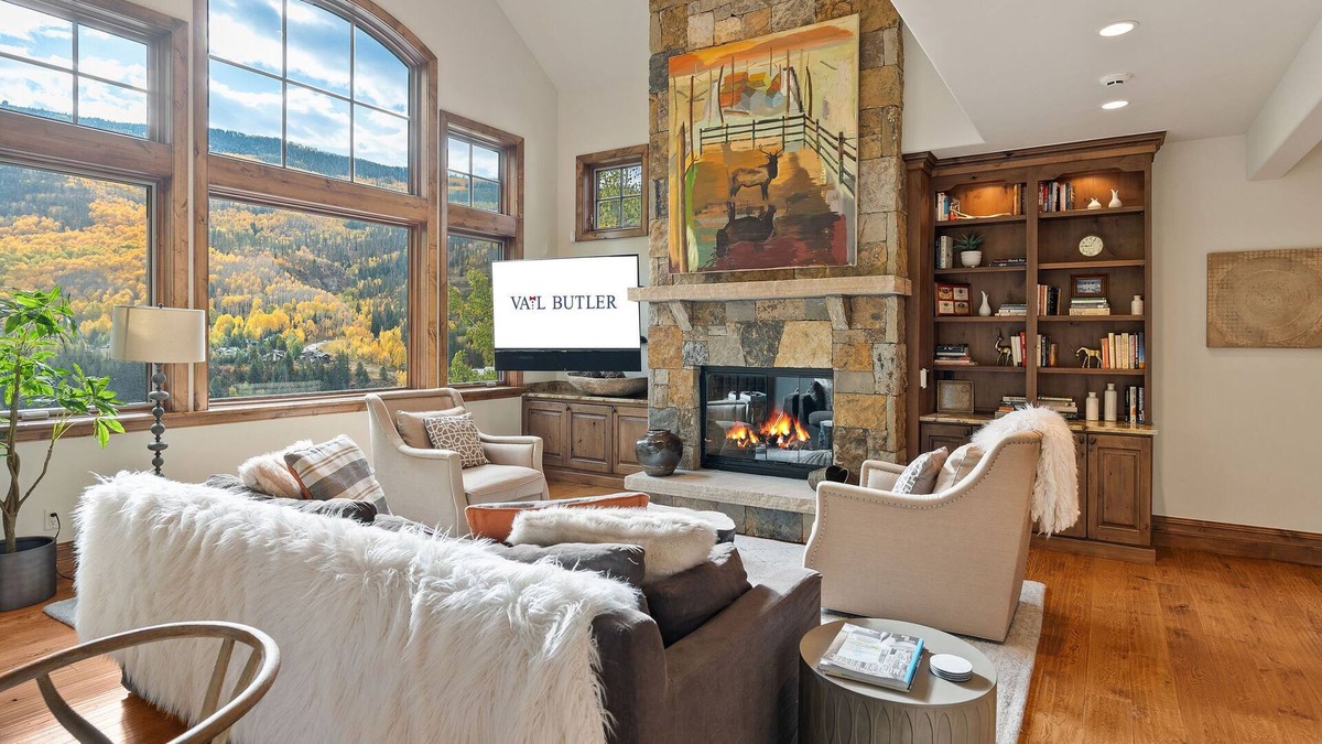 Vail House | NEW! Incredible Vail Views, 2 Bunk Rooms, Hot Tub, Chefs Kitchen.