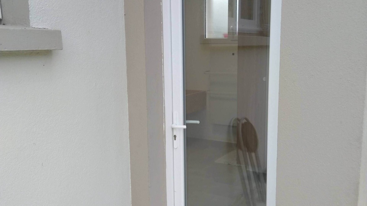 Dompierre-sur-Yon Apartment | New independent studio in house with garden