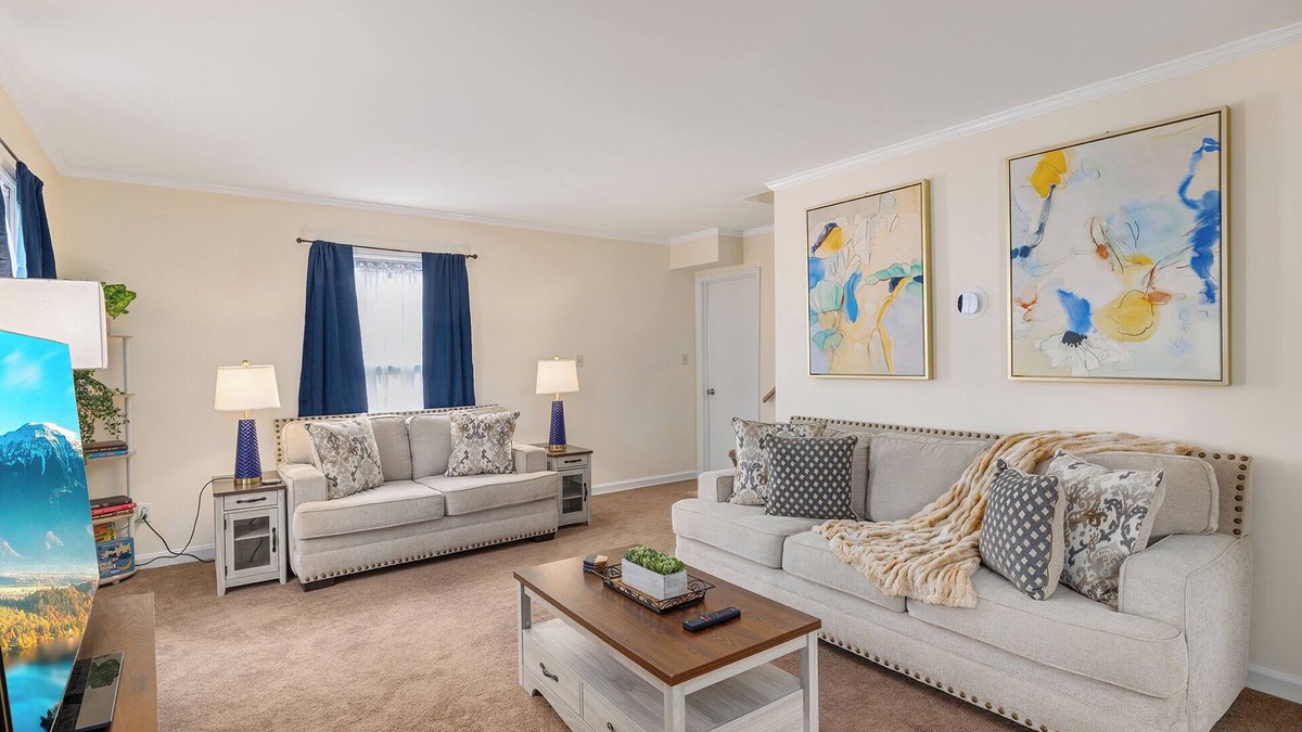 Charlotte House | New! Introductory Rate! Walking Distance to Restaurants, Bars, Shops, Cafes, etc