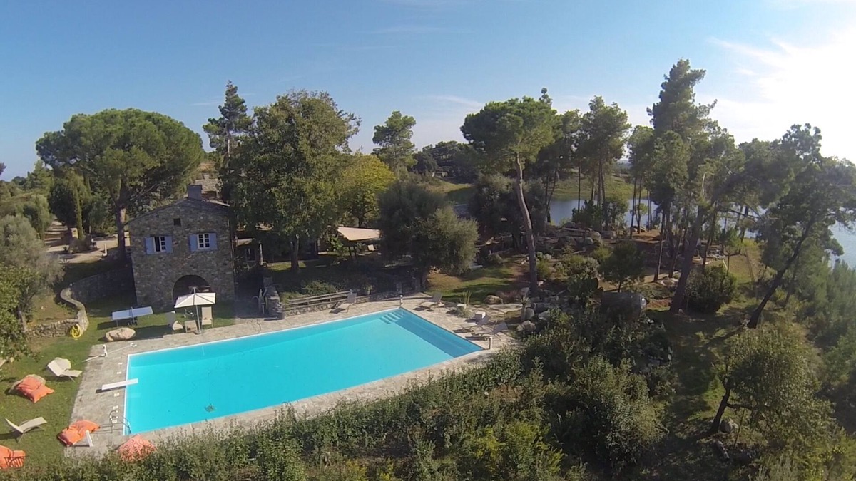 Canale-di-Verde House | NEW. Large traditional Corsican property, feet in fresh water .
