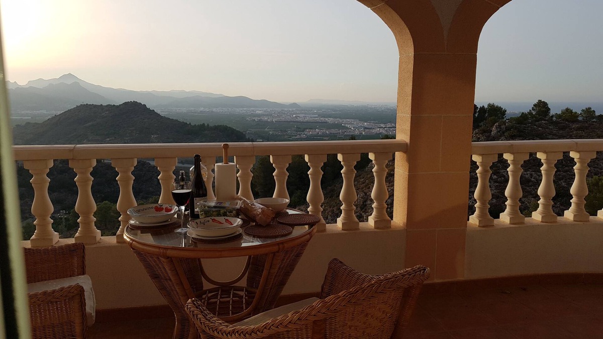 La Font d'en Carros Villa | "NEW LISTING": Detached quiet hillside Villa near Oliva with stunning vistas