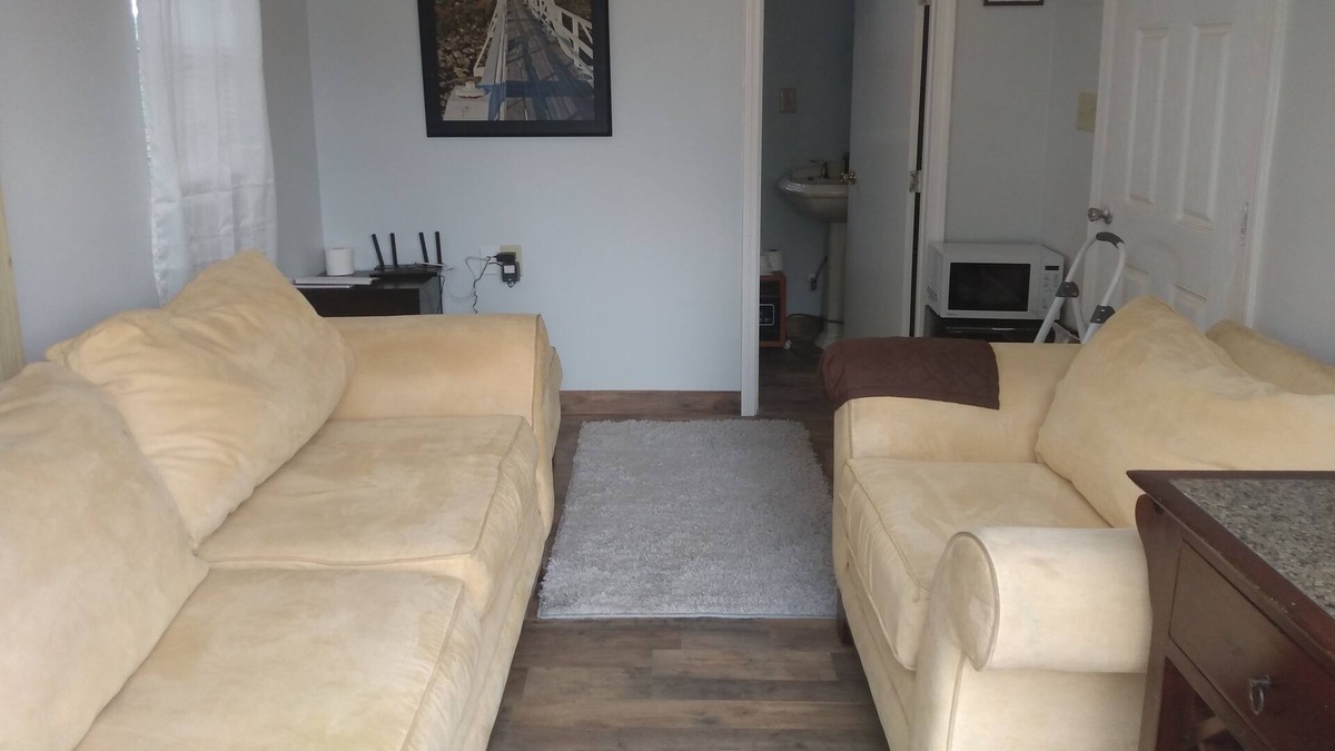 Ronda Cabin | NEW LISTING! Cleo's Village Unit 1 by RedAwning