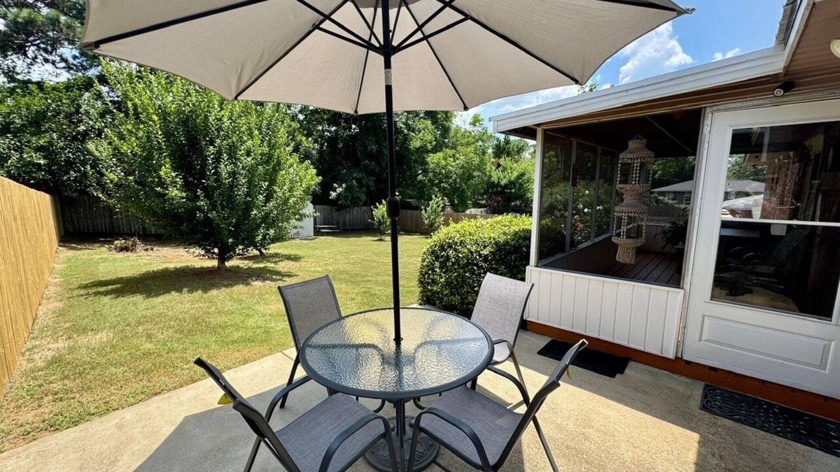 Columbus House | New Listing! Family Friendly Home, WIFI, Game Room, Large Yard near Ft. Benning