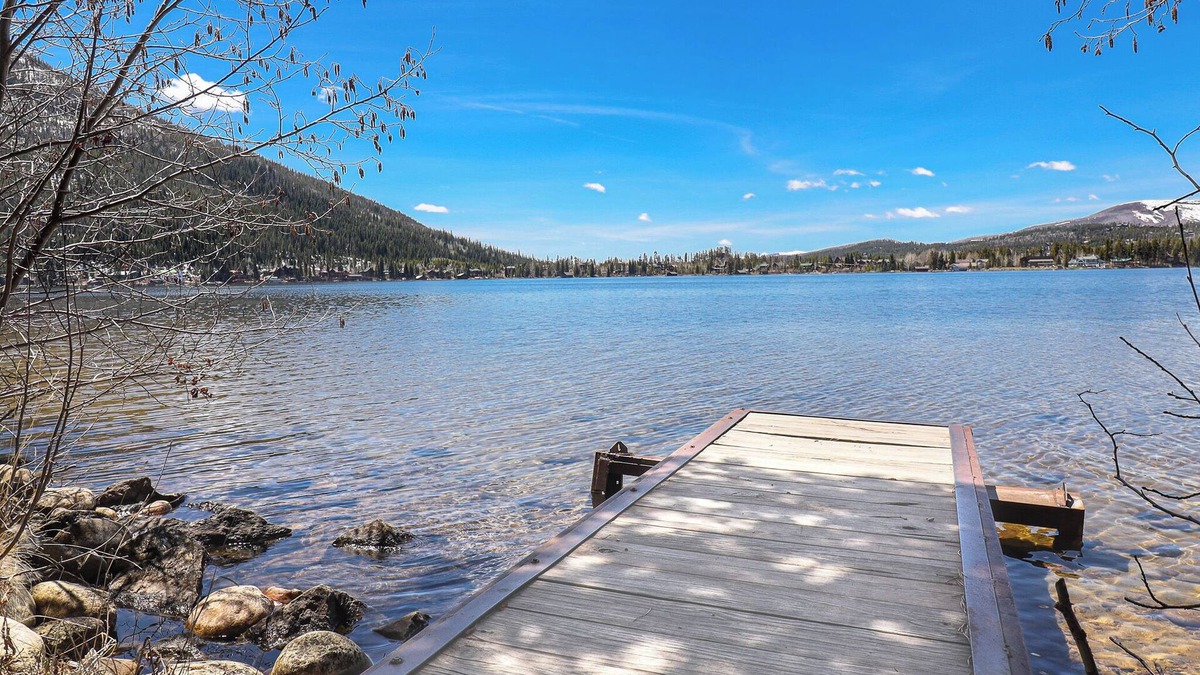 Grand Lake House | NEW listing in Lemmon Lodge with private sand beach on Grand Lake!