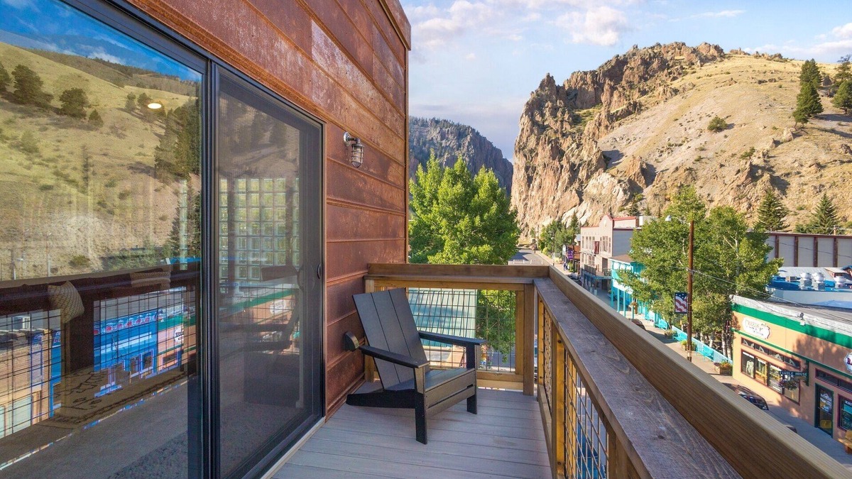 Creede Condo | New Listing! Luxury Uptown Loft and Studio Combo-Heart of Downtown Creede