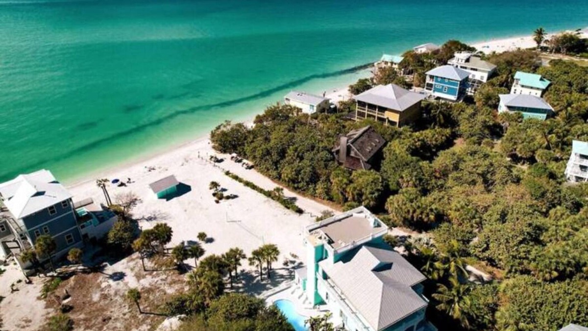 North Captiva House | NEW LISTING! OCEAN PARADISE: BEACHFRONT, SLEEPS 12, 2 CARTS, POOL, GAMES, & FUN