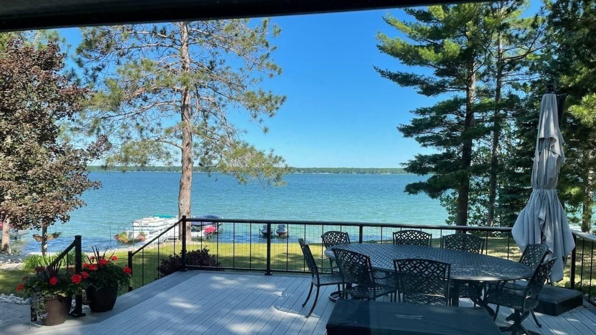 Lewiston House | New Listing on West Twin Lake - Bennington Pontoon Available to Rent