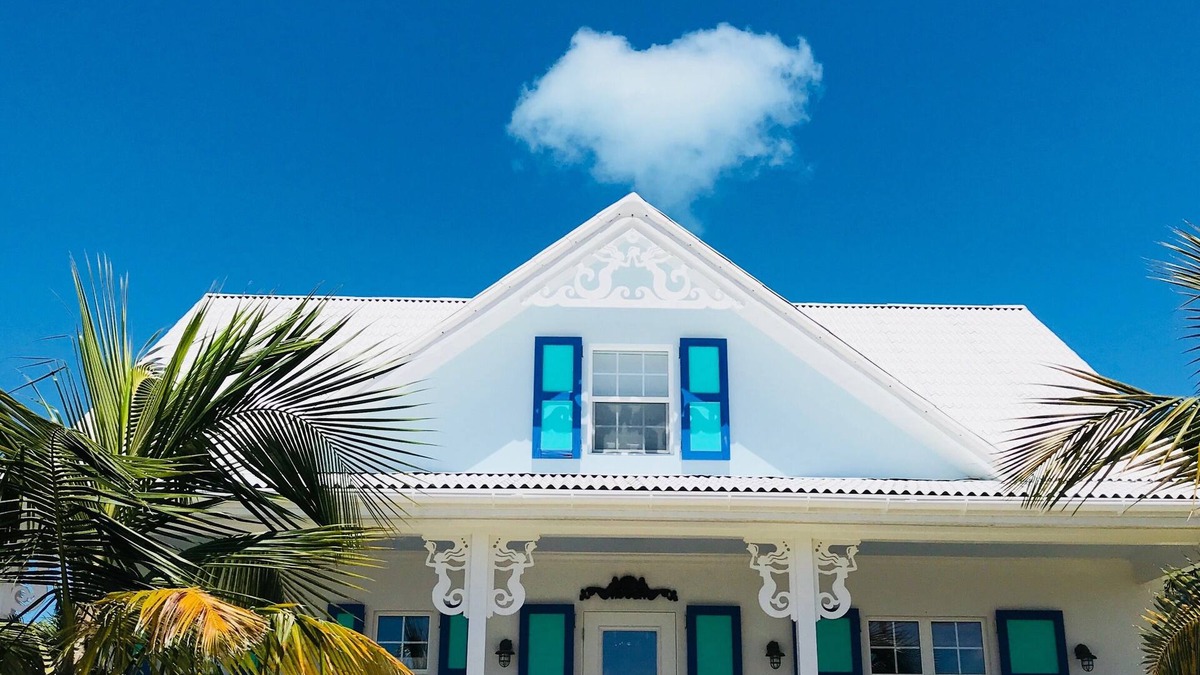 Long Island House | NEW LISTING! "One Love": Extraordinary Beachfront Villa and Cottage.