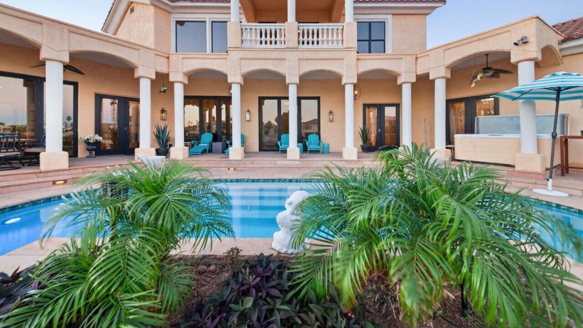 Arrowhead Lakes House | New Listing! Palace Vacay, Pool, Lake, Boat & Spa