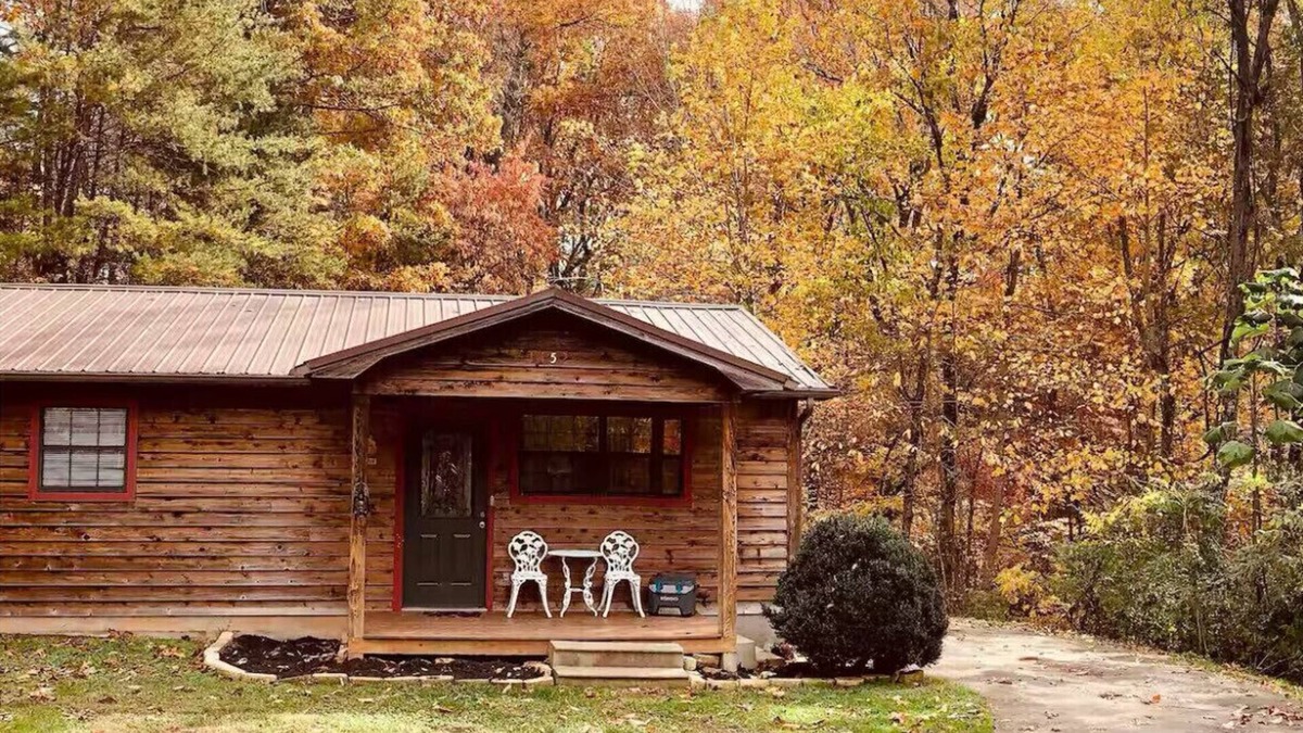 Seymour Cabin | NEW LISTING! TRANQUIL TWIN CABINS 2BR/1BA-EACH! PERFECT SMOKY MOUNTAIN RETREAT!