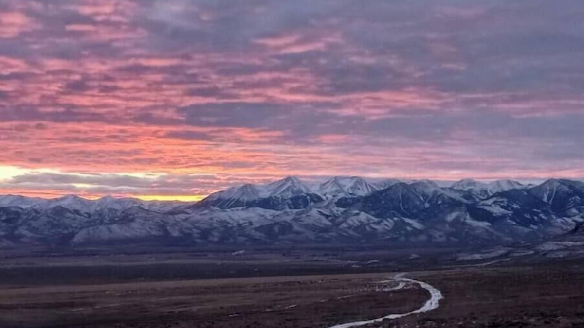 Mackay Cabin | New, luxurious, amazing view, Elk Cabin