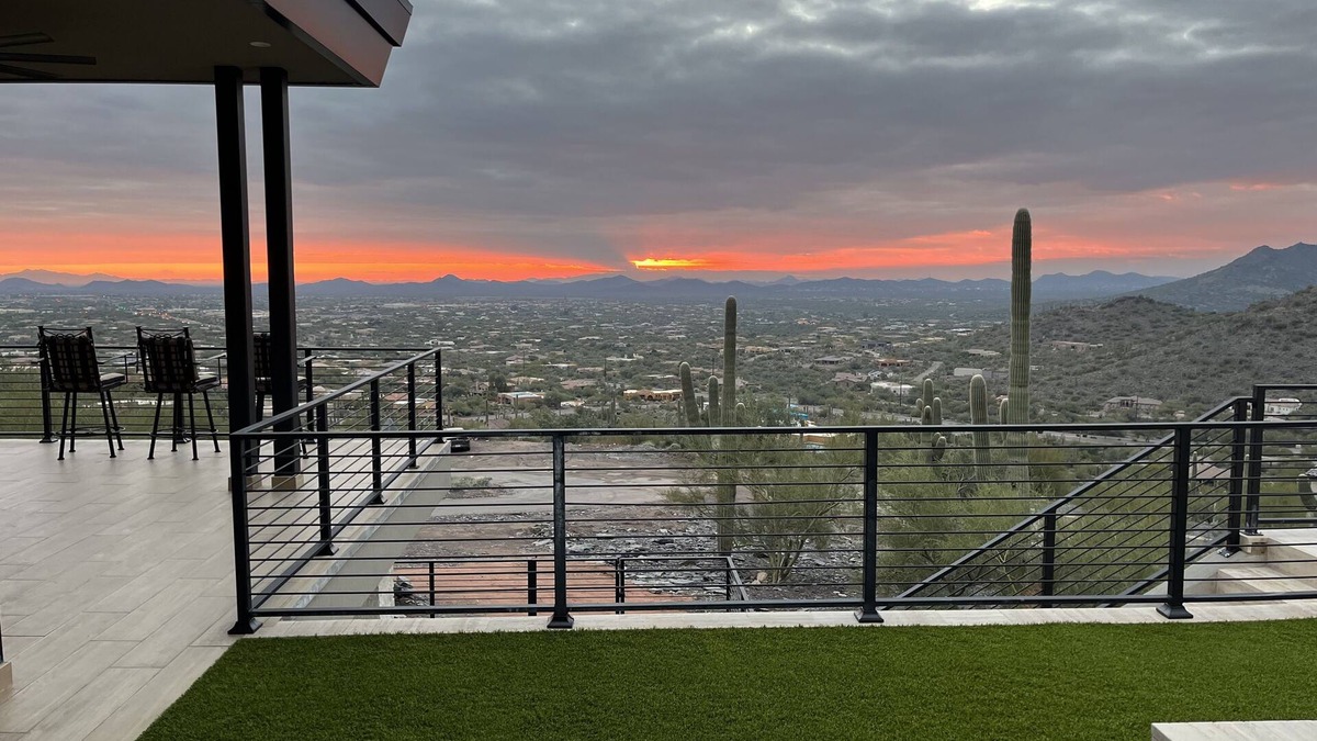 Carefree House | NEW Luxurious Mountain Home with Stunning Views—5 min to Wild West of Cave Creek