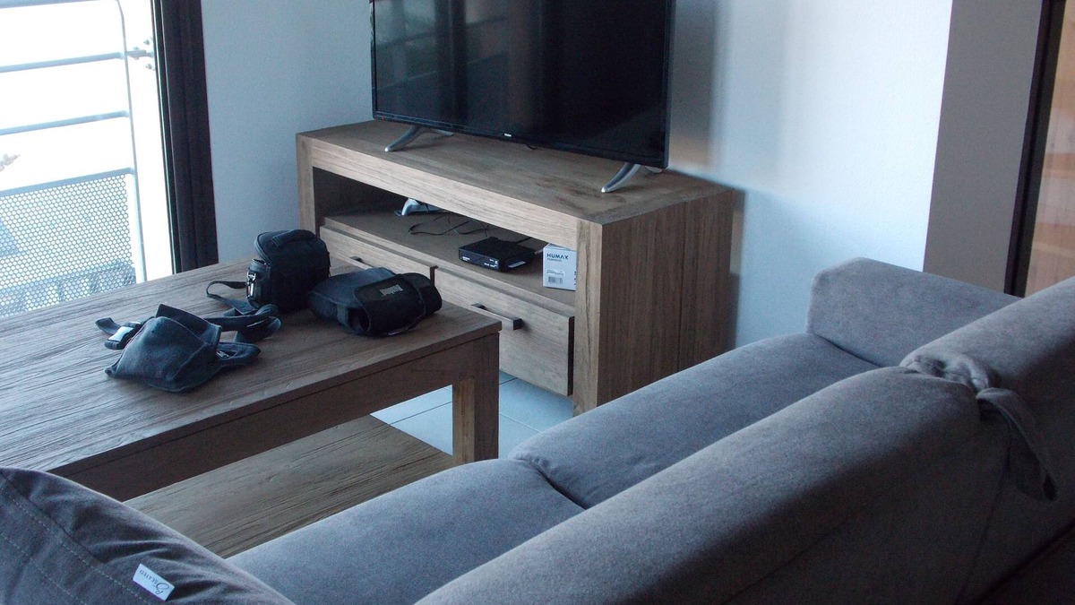 Chorges Apartment | New luxury apartment, 2 terraces with lake and mountain views
