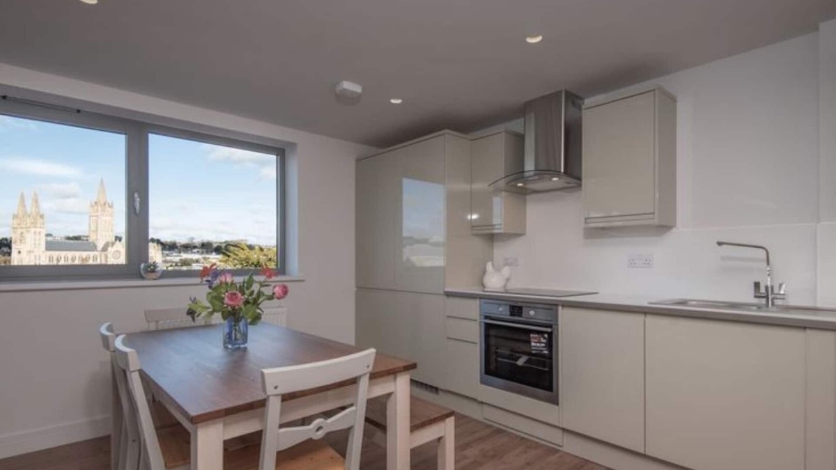 Truro Apartment | NEW! Luxury Apartment in Truro Centre With Cathedral Views!