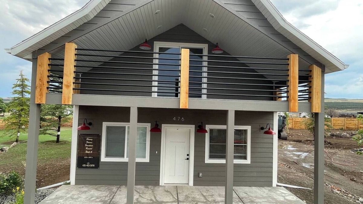 Panguitch Other | New Luxury Barn at Stoney Farms NO CHOREs