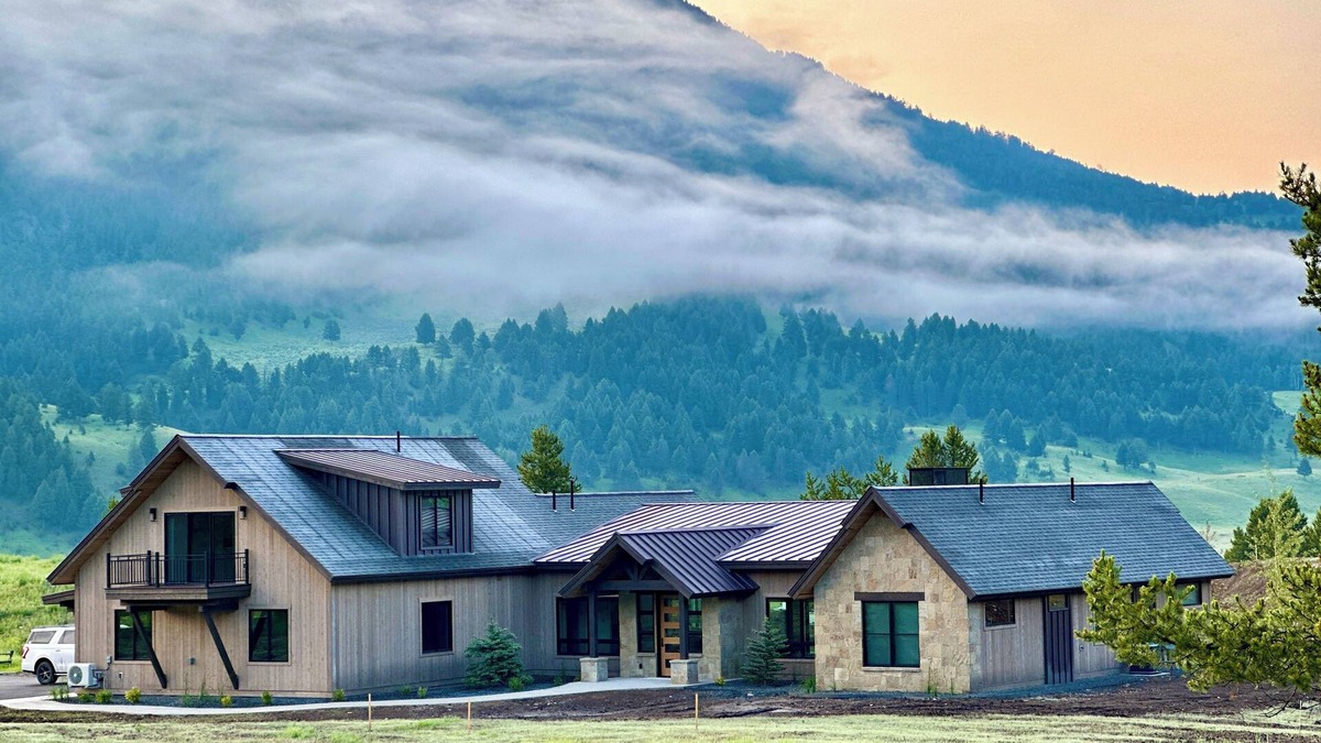 Big Sky House | NEW! Luxury Home - Private hot tub, amazing views, excellent location!