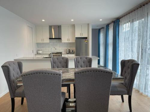 Christchurch Apartment | New Luxury House in Christchurch