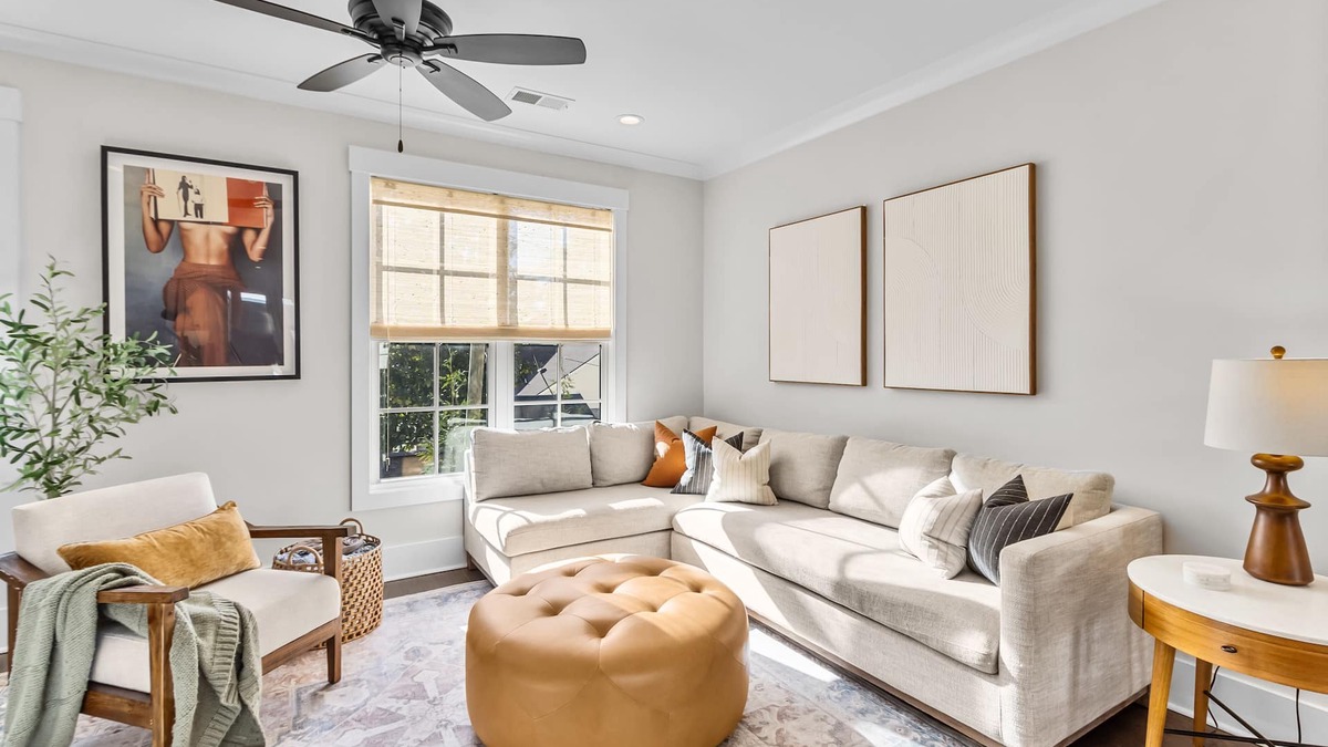 Greenville Downtown House | New Luxury Townhouse - Central to Downtown Greenville