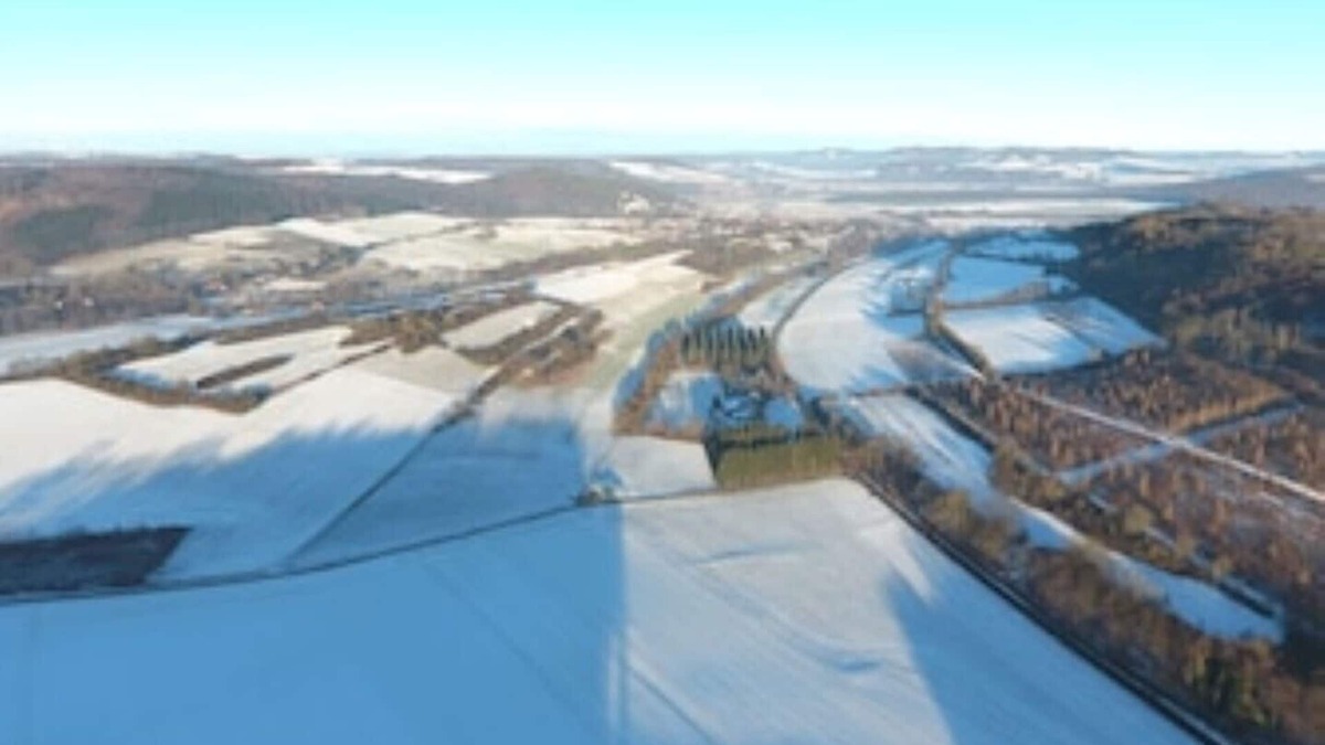 Polle Apartment | New, modern and original apartment for 2-7 people in the forester's lodge with sun terrace