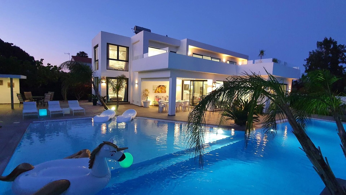 Denia Villa | NEW! Modern Beach Front Villa With HUGE Pool,Jacuzzi, Barbacoa, Parking & Views
