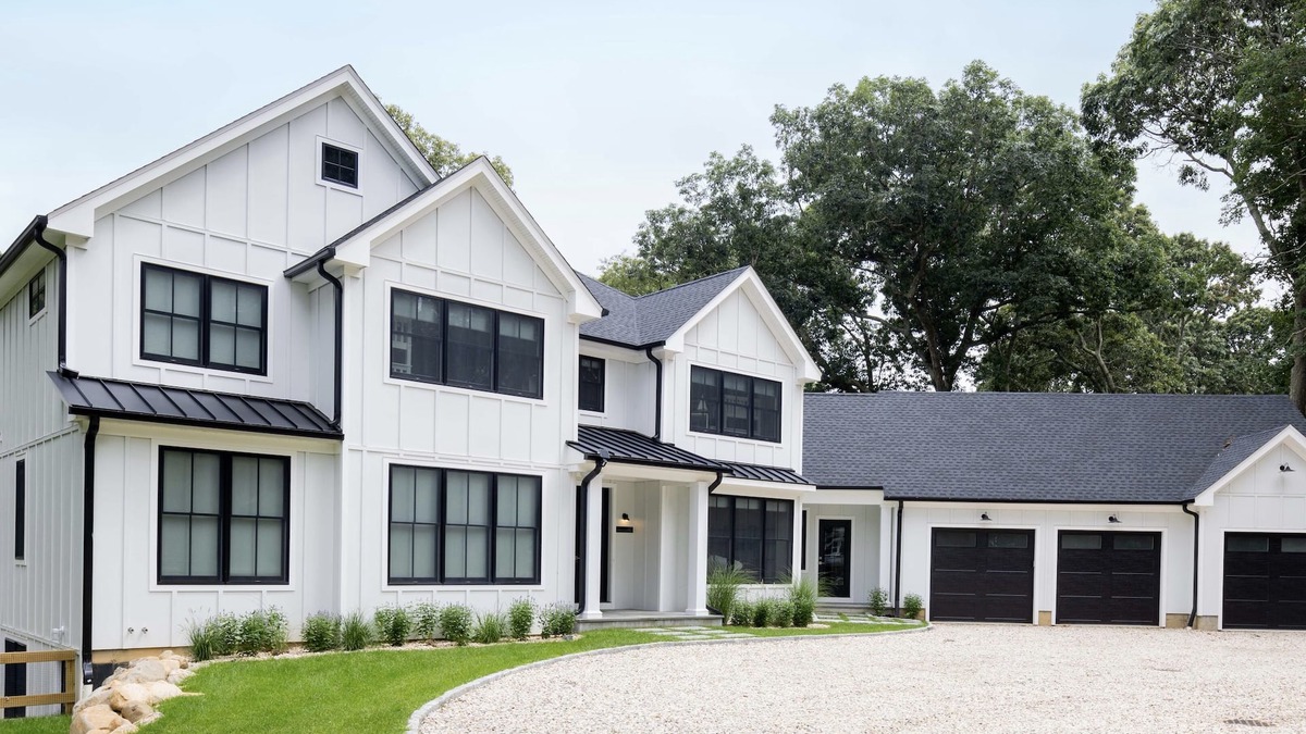 Southold House | New Modern Farmhouse Estate Living in the heart of Southold with a pool!