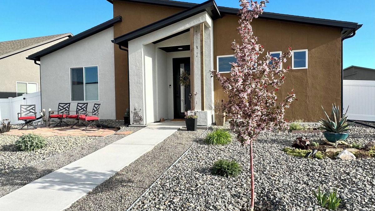 Fruita House | New Modern Home in Fruita Desert - Kokopelli House