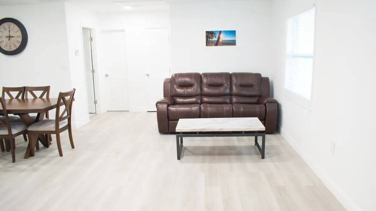 Meadowlawn House | New - Modern Retreat - 3BR 2BA - Backyard - Garage