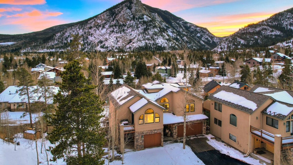 The Reserve House | New Mt Royal Retreat Near Downtown Frisco - Hot Tub & Breathtaking Views