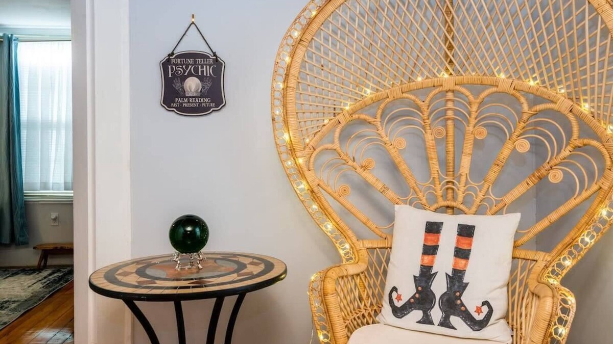 Salem Apartment | *New Omi's 1Br WitchHouse|Dwntown Salem|HocusPocus